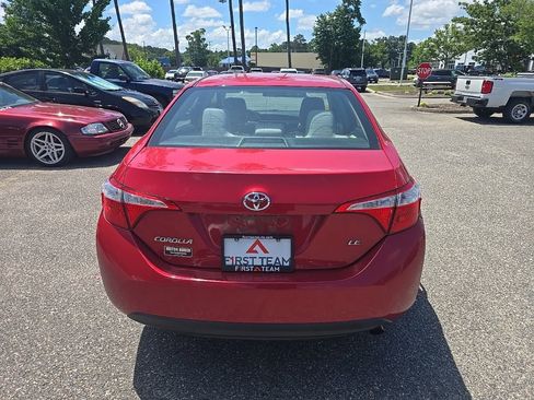 Used 2015 Toyota Corolla LE FWD image 7