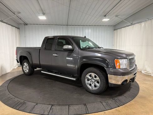Used 2011 GMC Sierra 1500 SLE w/ Power Tech Package AWD/4WD image 11