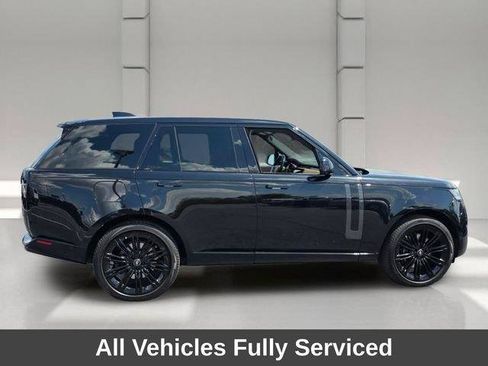 Used 2024 Land Rover Range Rover SE AWD/4WD image 6
