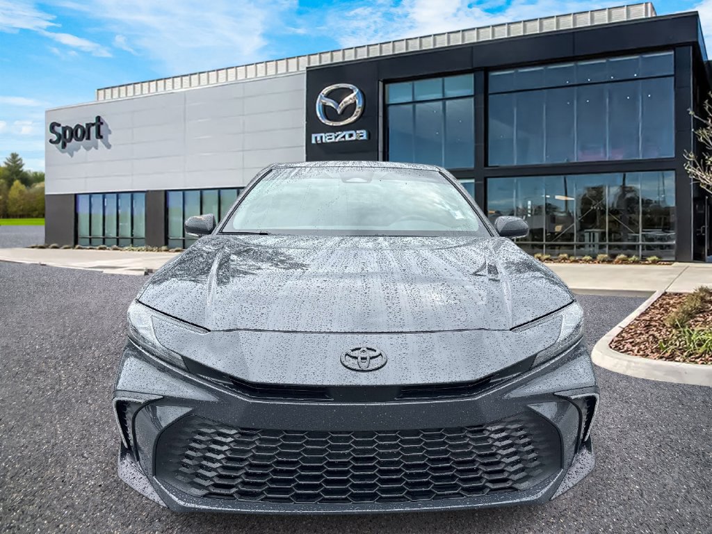 Used 2026 Toyota Camry SE FWD image 9