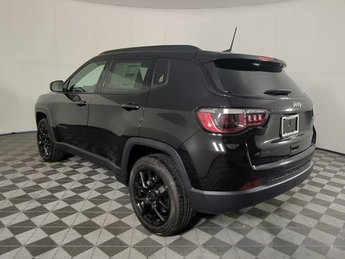 New 2026 Jeep Compass Latitude image 7