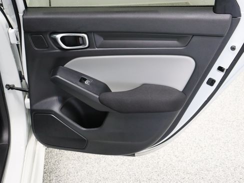 Used 2025 Honda Civic Sport image 32