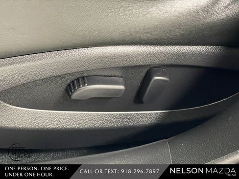 Used 2012 INFINITI EX35 Journey w/ Premium Pkg image 19