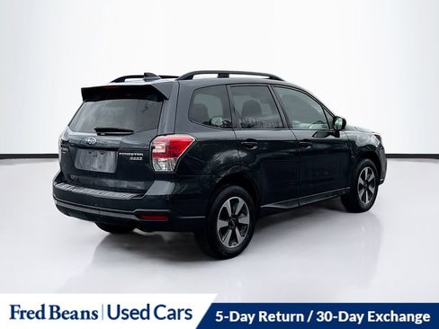 Used 2017 Subaru Forester 2.5i Premium image 7