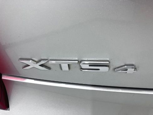 Used 2013 Cadillac XTS Premium image 28