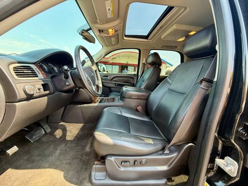 Used 2013 GMC Yukon Denali AWD/4WD image 9