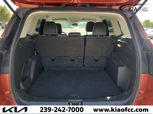 Used 2019 Ford Escape SE FWD image 11