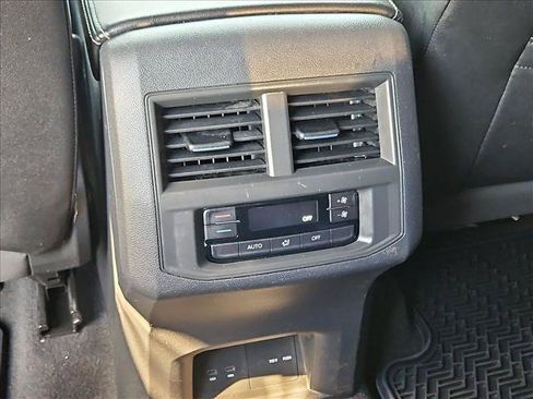 Used 2022 Volkswagen Atlas SE AWD/4WD image 17