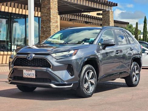 Used 2023 Toyota RAV4 SE w/ Weather & Moonroof Package AWD/4WD image 10