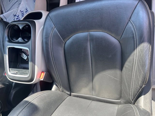 Used 2022 Chrysler Pacifica Touring-L FWD image 37