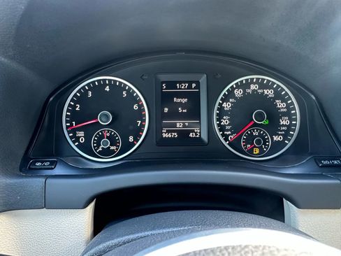 Used 2016 Volkswagen Tiguan R-Line image 34