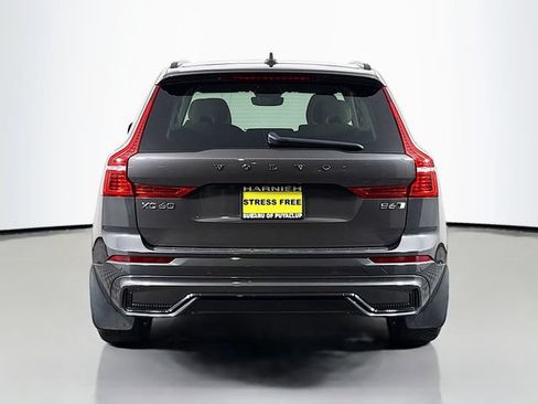 Used 2023 Volvo XC60 B6 Ultimate w/ Climate Package AWD/4WD image 7