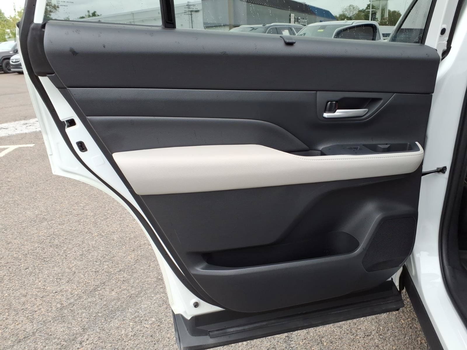 Used 2024 Toyota Grand Highlander AWD image 26