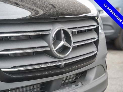 Used 2024 Mercedes-Benz Sprinter 2500 image 5