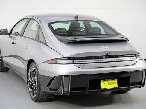 Used 2024 Hyundai Ioniq 6 SEL image 49