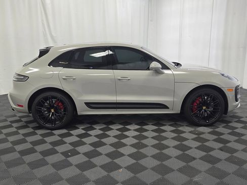 Certified 2024 Porsche Macan GTS image 8