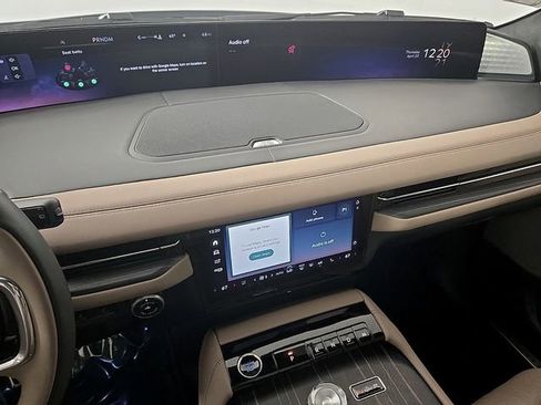 New 2026 Lincoln Navigator Black Label AWD/4WD image 16