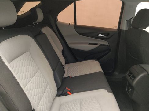 Used 2020 Chevrolet Equinox LS FWD image 19