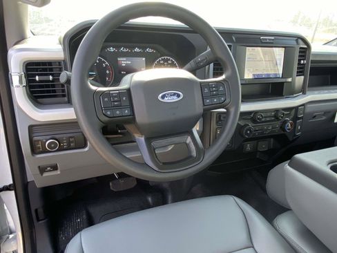 New 2026 Ford F250 XL w/ FX4 Off-Road Package AWD/4WD image 10