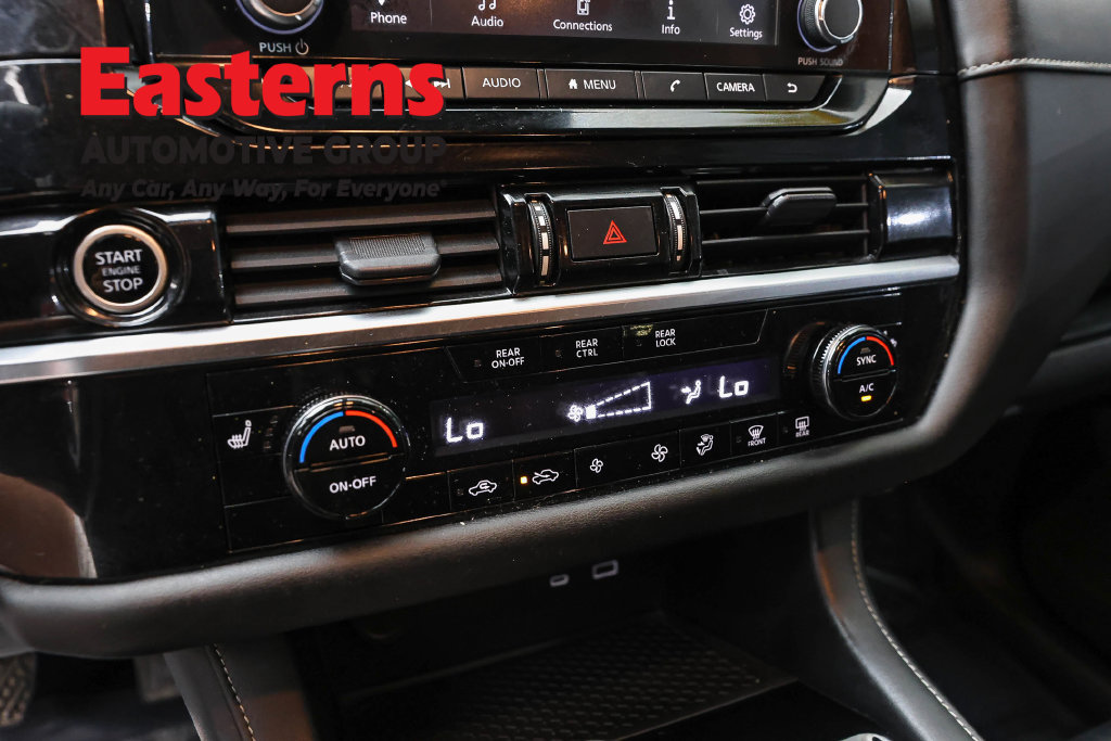 Used 2022 Nissan Pathfinder SV AWD/4WD image 21