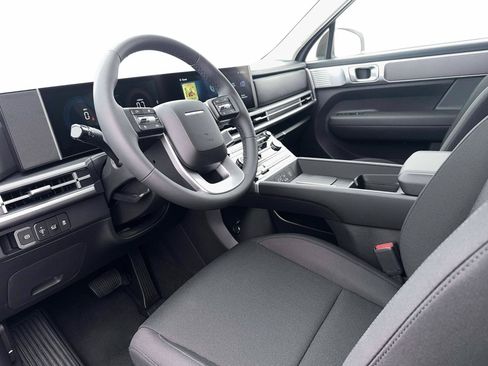 Certified 2026 Hyundai Santa Fe SE AWD/4WD image 14