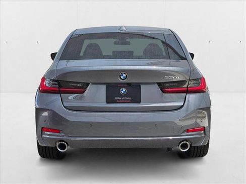 Used 2025 BMW 330i Sedan w/ Convenience Package image 6
