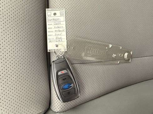 Used 2024 Subaru Outback Limited image 40