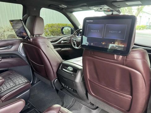 Used 2022 Cadillac Escalade Sport Platinum image 21