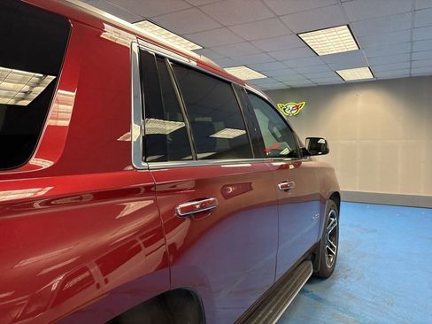 Certified 2020 Chevrolet Tahoe Premier AWD/4WD image 6
