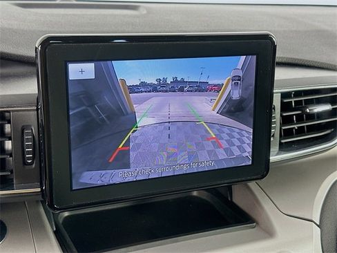 Used 2024 Ford Explorer XLT w/ Equipment Group 202A image 13