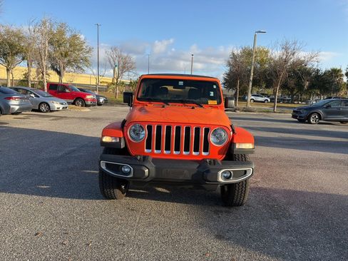 Used 2018 Jeep Wrangler Unlimited Sahara image 8