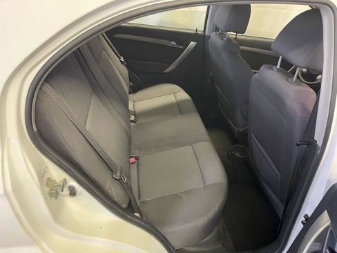 Used 2009 Chevrolet Aveo LT w/ Power and Convenience Package FWD image 15