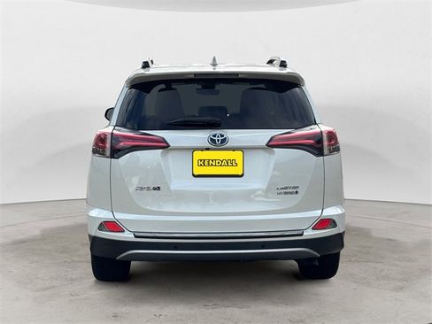 Used 2018 Toyota RAV4 Limited image 4