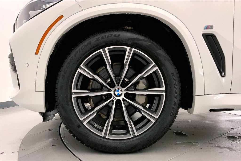 Used 2019 BMW X5 xDrive40i w/ M Sport Package AWD/4WD image 8