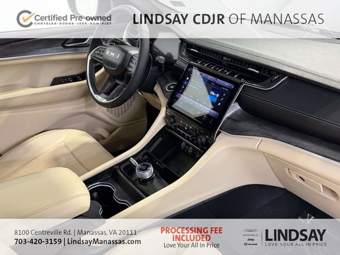 Certified 2025 Jeep Grand Cherokee Limited w/ Luxury Tech Group II AWD/4WD image 13