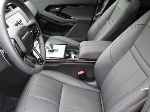 Used 2025 Land Rover Range Rover Evoque S image 21