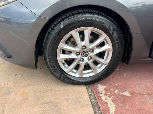 Used 2016 MAZDA MAZDA3 i Sport w/ Preferred Equipment Package FWD image 19