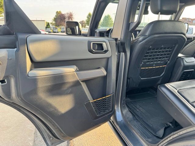 Used 2022 Ford Bronco Badlands w/ Sasquatch Package AWD/4WD image 10
