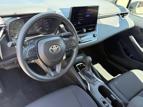 Used 2024 Toyota Corolla LE FWD image 8