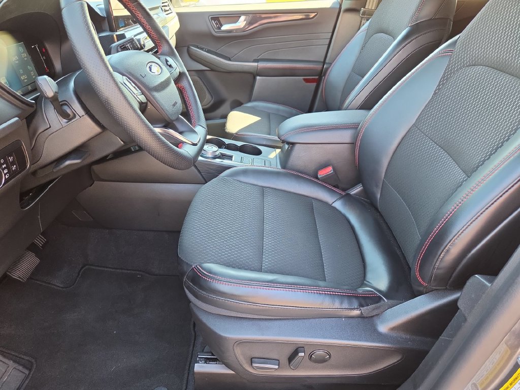 Used 2026 Ford Escape ST-Line FWD image 45