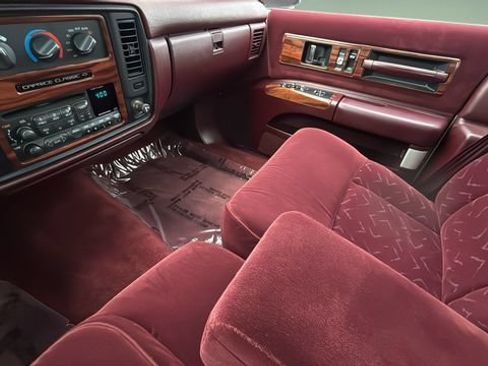 Used 1996 Chevrolet Caprice SS RWD image 14