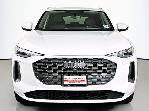 New 2026 Audi Q5 Premium image 2