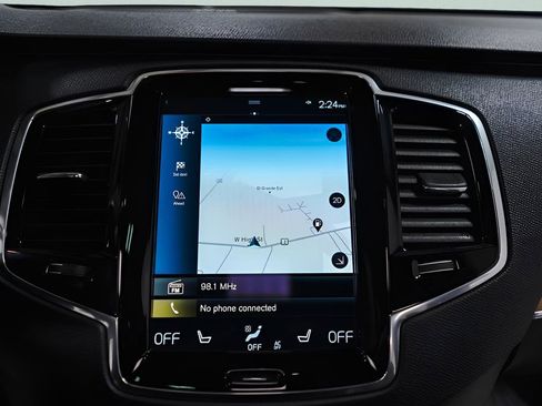 Used 2022 Volvo XC90 T6 Momentum w/ Advanced Package image 18