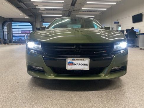 Used 2018 Dodge Charger GT image 2