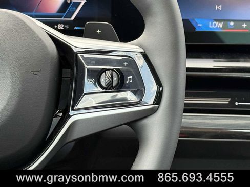 Used 2026 BMW 530i w/ Executive Package image 17