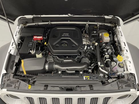 Used 2020 Jeep Wrangler Sport image 24