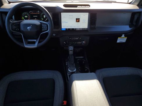 New 2025 Ford Bronco 4-Door image 22