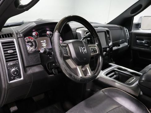 Used 2017 RAM 3500 Laramie Longhorn RWD image 18