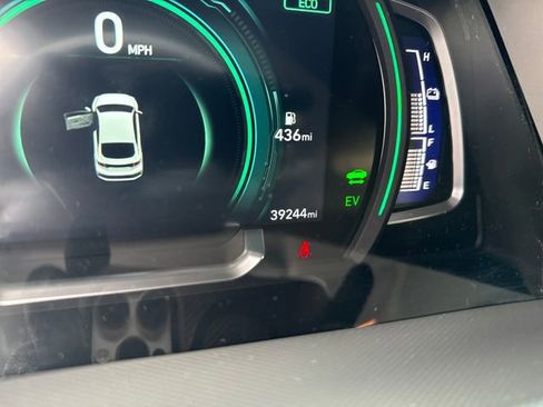 Used 2022 Hyundai Ioniq SE image 21