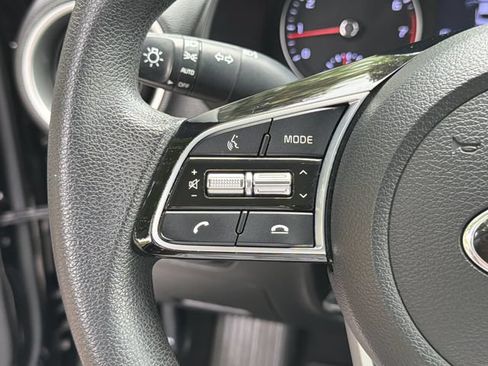 Used 2020 Kia Forte LXS FWD image 26